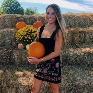 Meet your Posher, Lexi